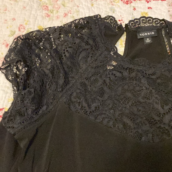 Torrid Blouse - Picture 3 of 4